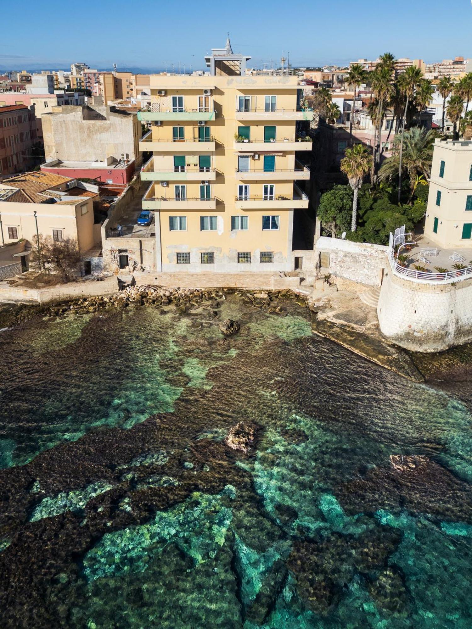 Marlove Siracusa - Private Sea Access - Self-Check In Bed & Breakfast Syracuse Exterior photo